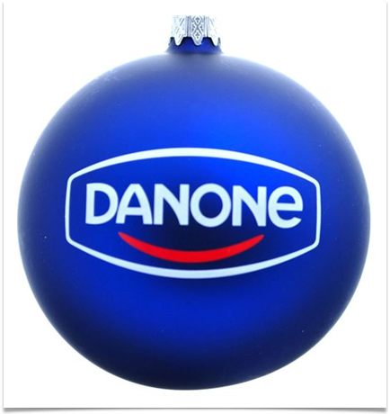 Ялинкова куля із логотипом Danone